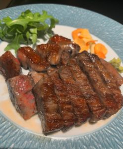 松阪牛のA5ステーキ